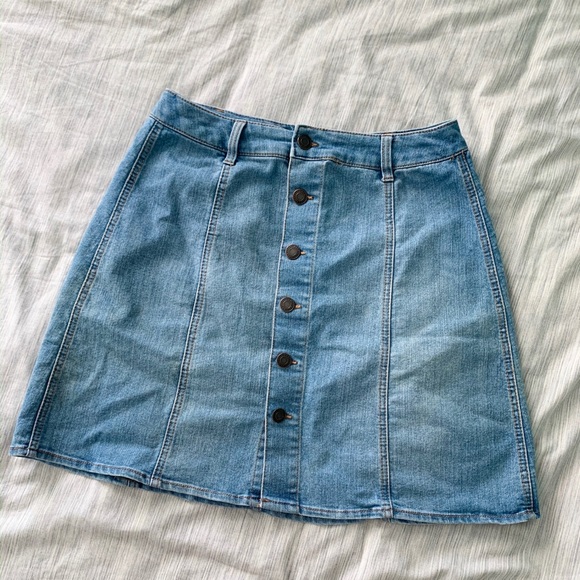 Mossimo Supply Co. Dresses & Skirts - Mossimo button up light wash skater jean skirt 6